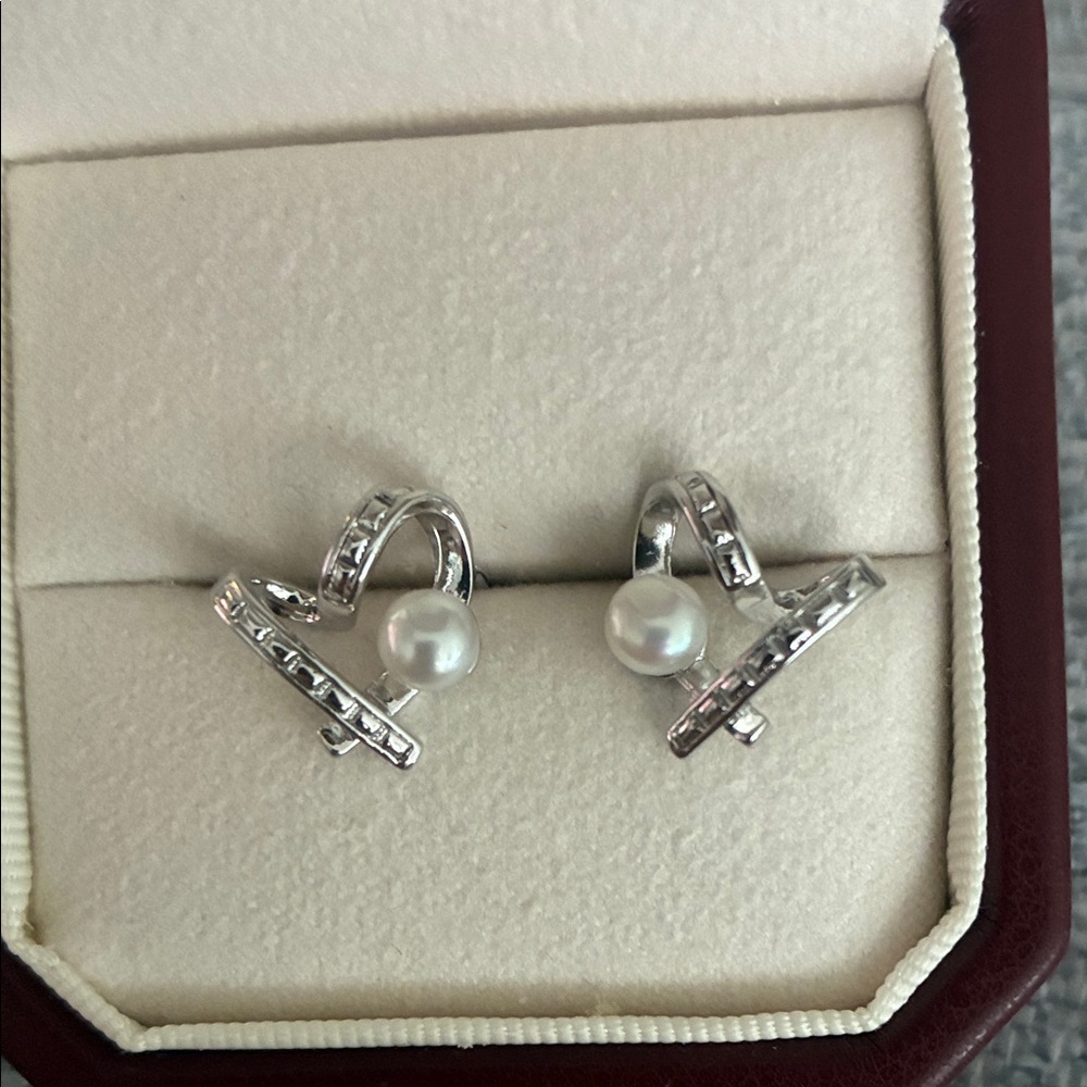Elegant Silver Pearl Earrings